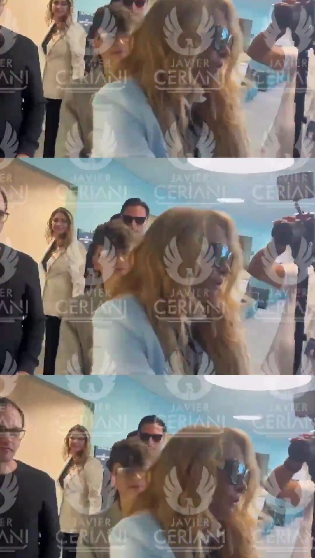 Agrede Paulina Rubio a un reportero al llegar a la Corte Familiar de Miami