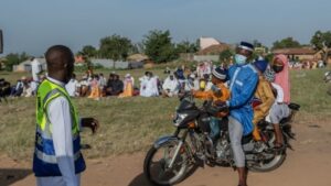 Uganda cierra la frontera con el Congo para evitar una mayor propagación del brote de ébola