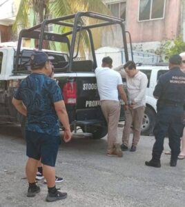 Detienen a dos hombres señalados por presunto acoso a una joven en la Supermanzana 77 de Cancún