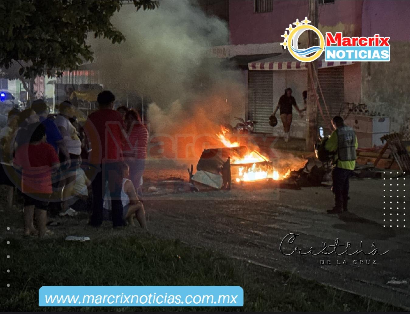 Vecinos de Villas Otoch Paraíso bloquean avenida Niños Héroes por falta de energía eléctrica