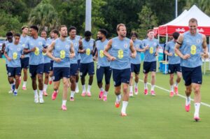 Roban balones y zapatos a la Selección de Inglaterra previo a su debut en el Mundial 2026
