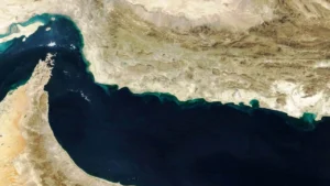 Irán vuelve a cerrar el estrecho de Ormuz tras ataques de Estados Unidos