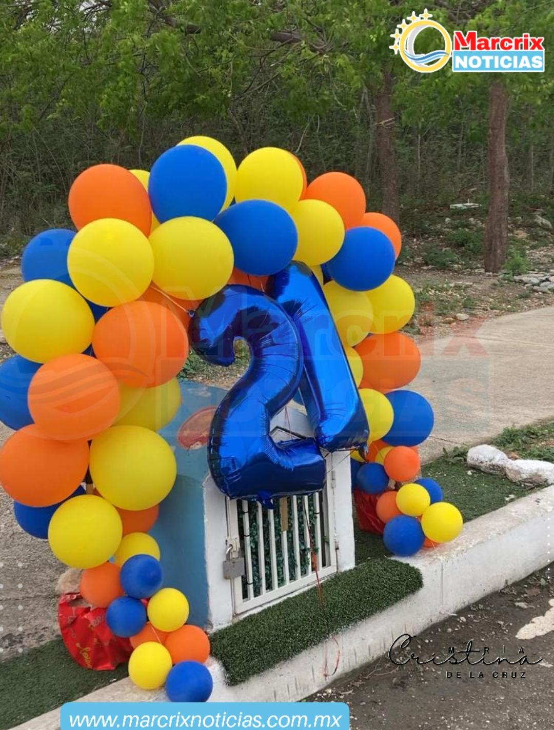 Festejan los 21 años de Frank en su urnita en la Región 255 de Cancún