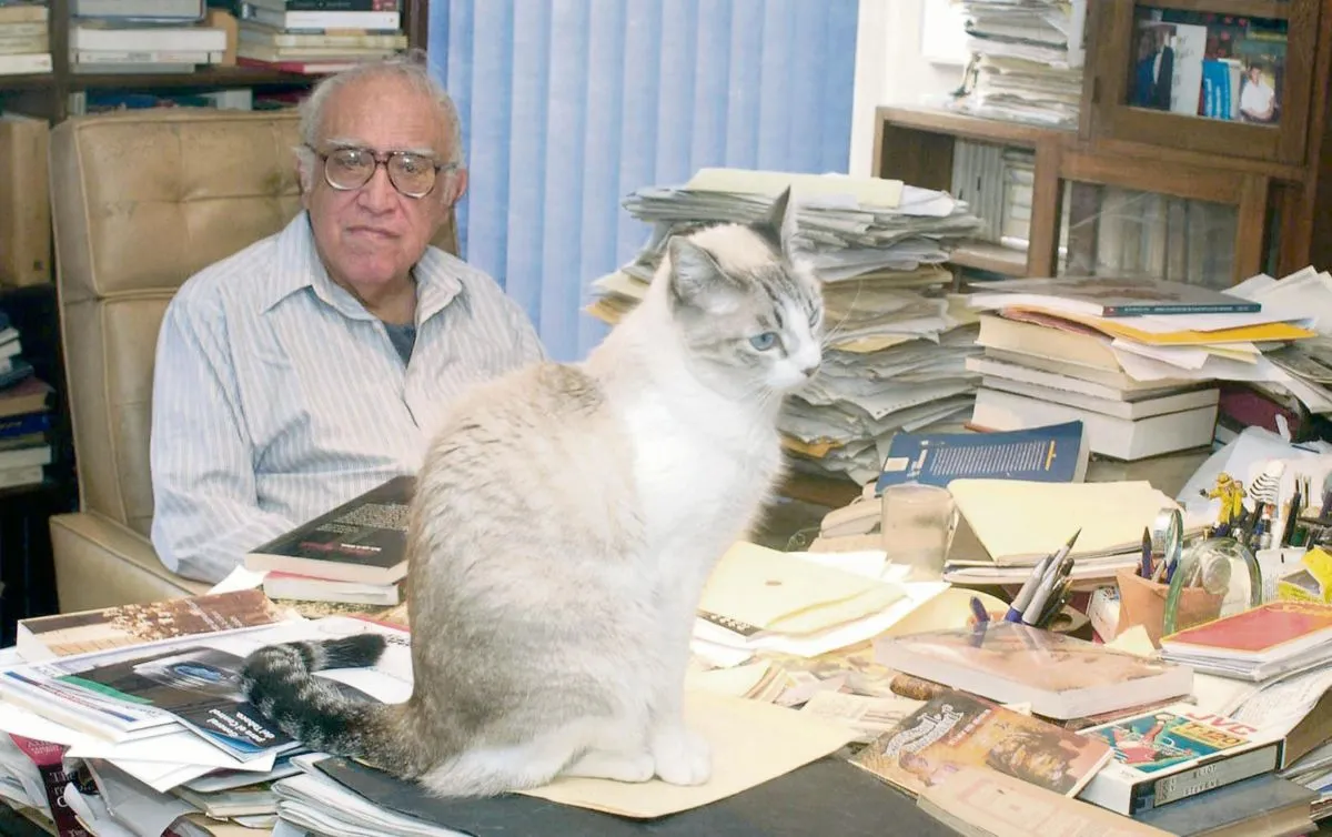 Resurge entrevista de Carlos Monsiváis con críticas a López Obrador