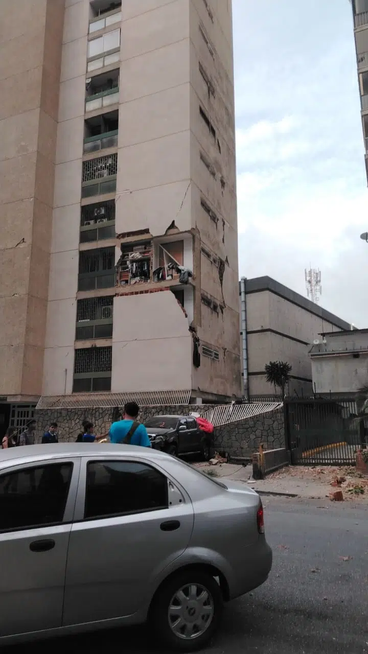 Terremoto de 7.1 grados sacude Venezuela, hay advertencia de tsunami