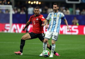 Remontada de Argentina ante Egipto desata debate por el arbitraje