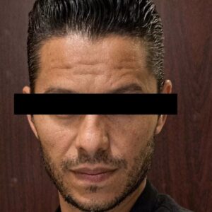 Detienen a asesor jurídico de la CEAVEQROO por violencia  al salir de audiencia en Chetumal
