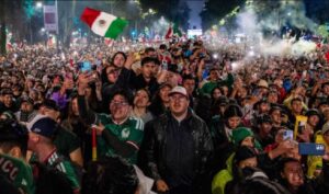 Gianni Infantino lamenta muerte de 4 aficionados durante festejos en Ciudad de México