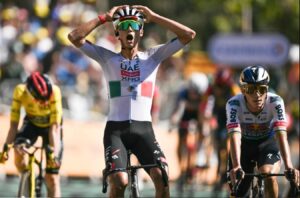 Isaac del Toro hace historia al ganar la segunda etapa del Tour de Francia