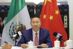 Mientras Estados Unidos presiona por el T-MEC, China busca acercarse a México