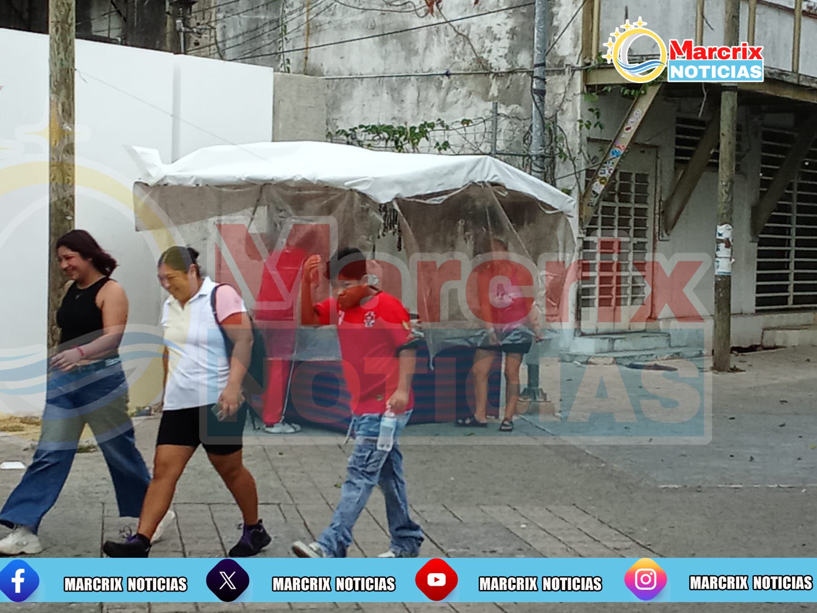 Lluvia torrencial sorprende a cancunenses este miércoles