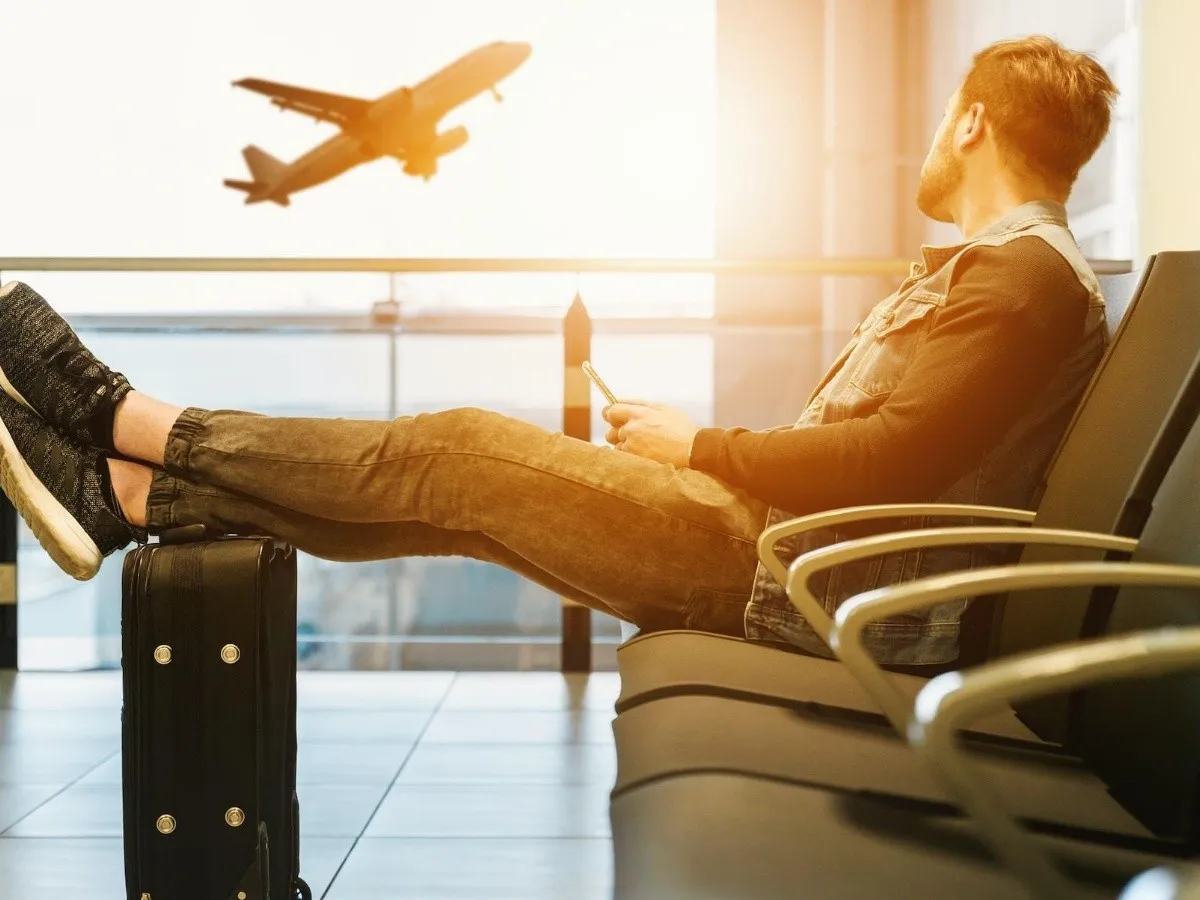 Alertan por montaviajes, ciberestafa que repunta en vacaciones