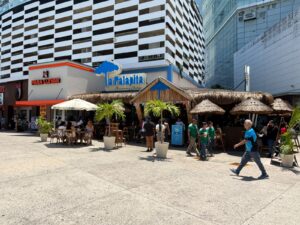 Final del Mundial no llena restaurantes de Cancún como los partidos de México