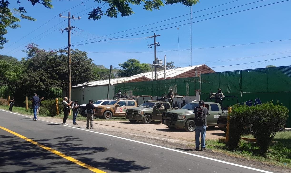 Guardia Nacional asegura centro ilegal de hidrocarburos en Veracruz