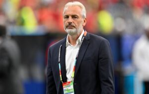Sébastien Desabre recibe la noticia de la muerte de su padre tras el partido