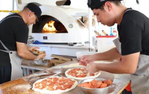 Cancún conquista a miles con su primera Festa della Pizza