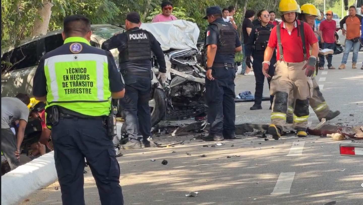 Mueren bebé y sus padres en choque frontal sobre la Costera de Campeche