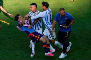 AFA califica de “exageradas” las sanciones de la FIFA y anuncia que apelará