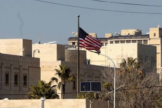 Estados Unidos pide a sus ciudadanos abandonar Medio Oriente por amenaza de bombardeos