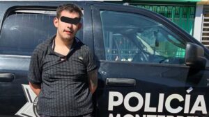 Detienen en Monterrey a joven señalado por matar a sus padres