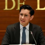 Canciller Velasco defiende libertad de prensa en México