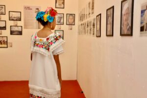 Invitan a disfrutar de la exposición “Luz a Través del Tiempo” en Isla Mujeres