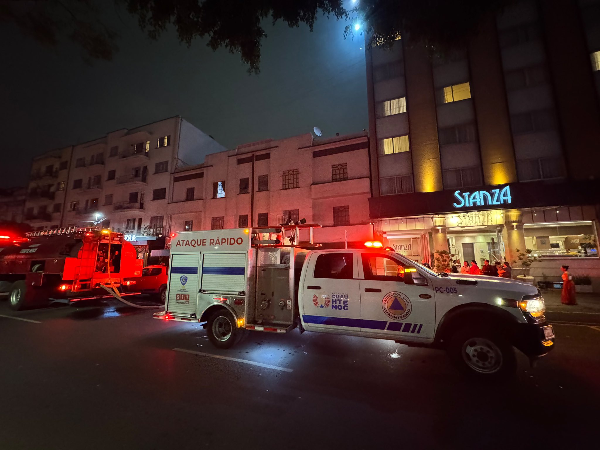 Explosión en restaurante de la Roma Norte deja tres heridos