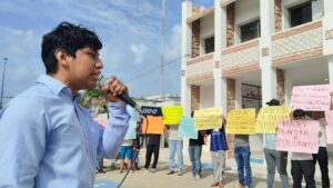 Estudiantes exigen apoyo para albergue de Felipe Carrillo Puerto
