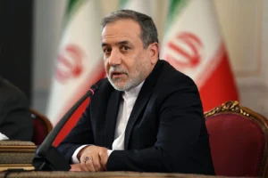 Irán propone reabrir el estrecho de Ormuz en siete días