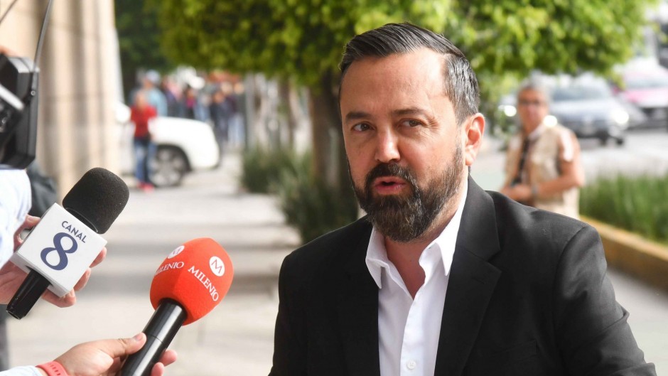 Arturo Ávila declina a favor de Citlalli Hernández por la Cuauhtémoc