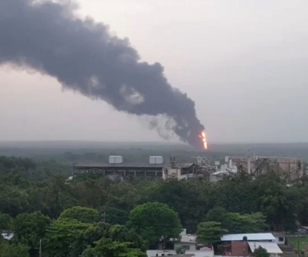 Explosión en planta de sal de Jáltipan deja tres muertos y un herido