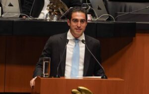 Gino Segura descarta regresar al Senado y se enfoca en Morena Quintana Roo