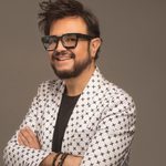 Aleks Syntek reaparece y habla de su brote psicótico