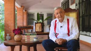 AMLO afirma que salir de Morena no daña al movimiento si se traicionan sus ideales