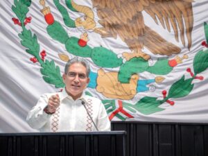 Flavio Carlos Rosado renuncia a Sesa para buscar Presidencia de Isla Mujeres por Morena