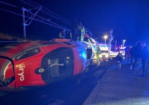 Siete mexicanos resultan heridos y uno permanece desaparecido tras choque de trenes en España