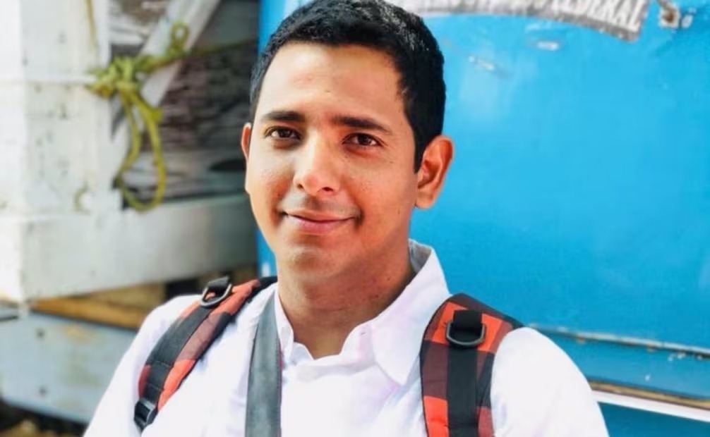 Un periodista asesinado en Oaxaca fue identificado como Hamurabi Huesca, director de Pinotepa Comunica, atacado este viernes en Pinotepa Nacional.