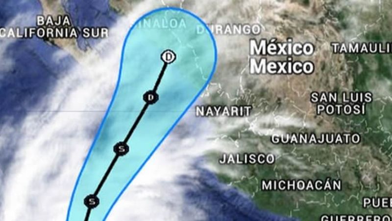 Huracán Vance alcanza categoría 2 en las costas de México.