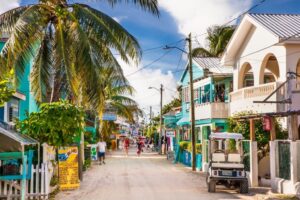 Belice permitirá a mexicanos ingresar sin pasaporte desde el 1 de noviembre