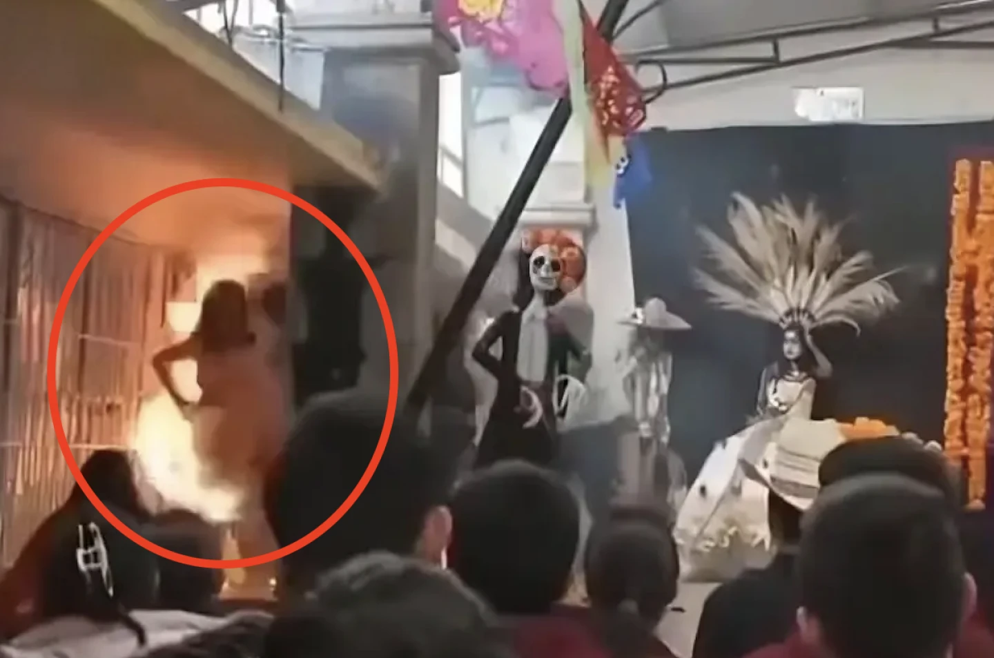 Alumna sufre graves quemaduras al incendiarse su disfraz de catrina en Hidalgo
