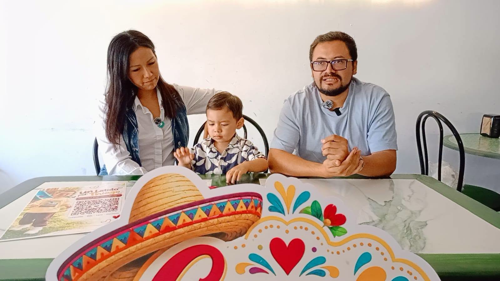 Organizan cena con causa para pagar cirugía de corazón de niño en Playa del Carmen