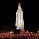 Reconstruyen estatua monumental de la Virgen de Fátima tras incendio en Brasil